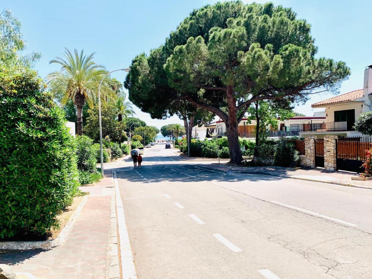 Book La Ponderosa Cambrils Apartment Exterior photo